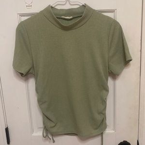 Cropped green T